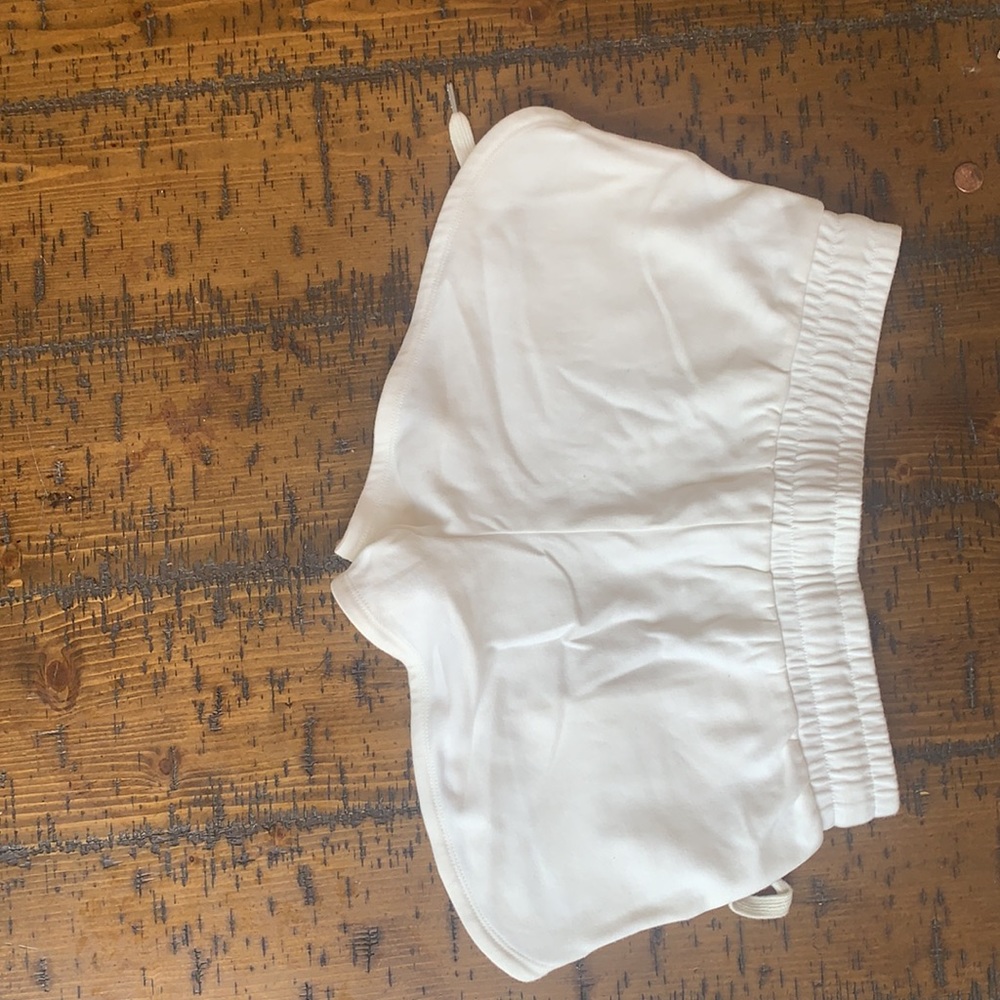 Shorts - Picture 3 of 3